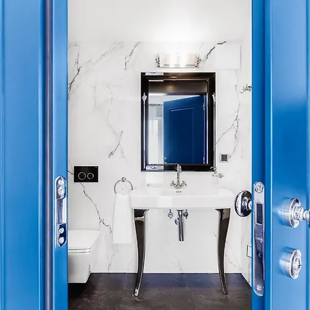 7th Floor & Lejlighed *